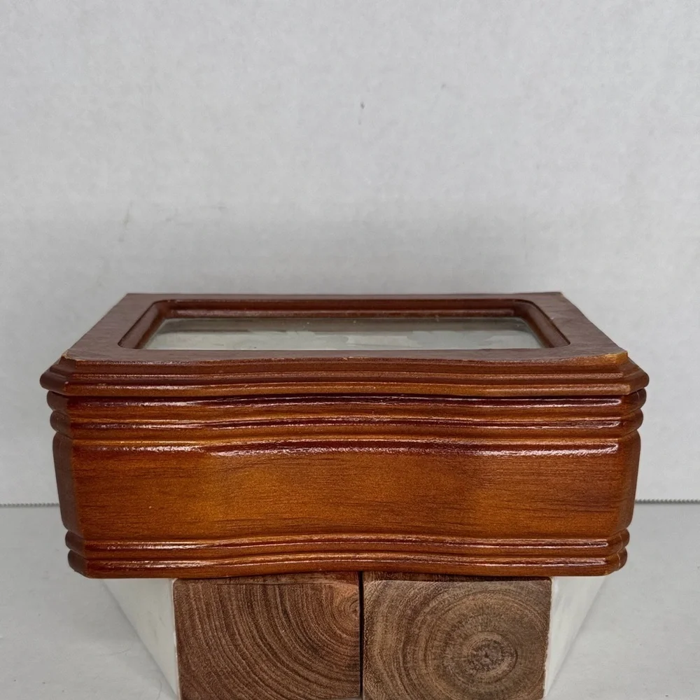 Vintage Linden Wooden Jewelry/Trinket Box with Etched Glass Flowers & Hinged Lid